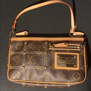 Louis Vuitton monogram Pouchette